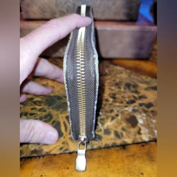 LOUIS VUITTON Denim zippy wallet🔥🔥 - Picture 7 of 16